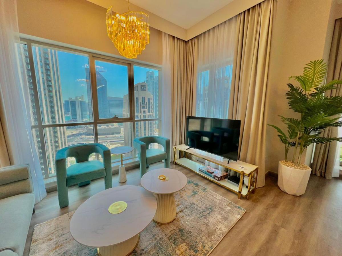 First Class 2Br With Burj Khalifa & Downtown View Dubái Exterior foto
