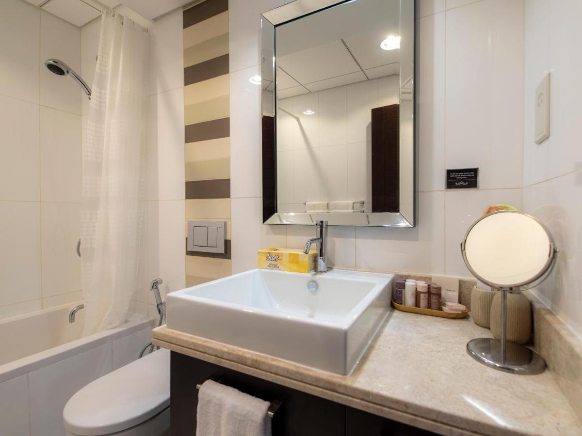 First Class 2Br With Burj Khalifa & Downtown View Dubái Exterior foto
