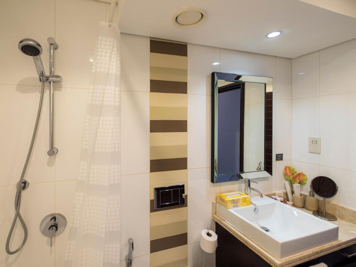 First Class 2Br With Burj Khalifa & Downtown View Dubái Exterior foto