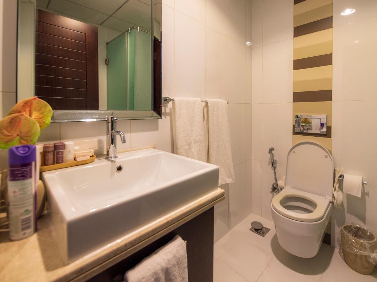 First Class 2Br With Burj Khalifa & Downtown View Dubái Exterior foto